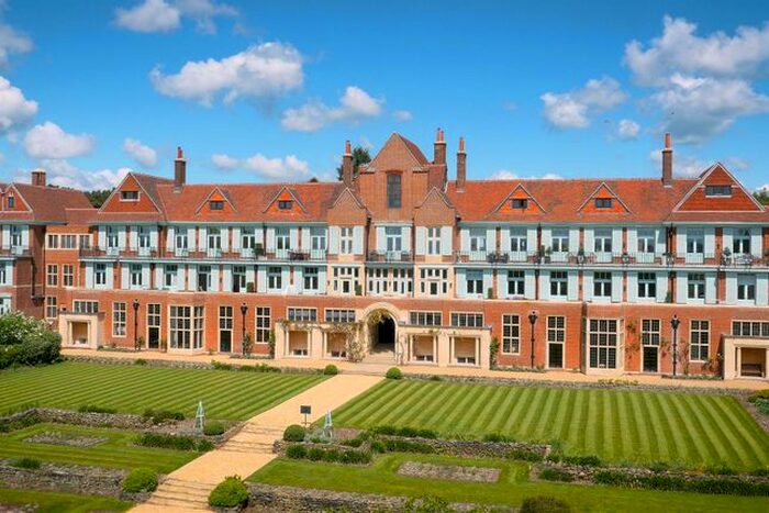 1 Bedroom Flat To Rent In Kings Drive, Midhurst, GU29