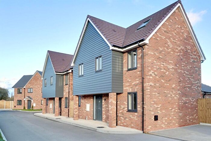 4 Bedroom Detached House For Sale In The Willowdene, Ash Tree Grove, Nine Ashes, Ingatestone, CM4