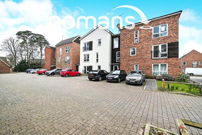 2 Bedroom Apartment For Sale In Austin Way, Bracknell, RG12
