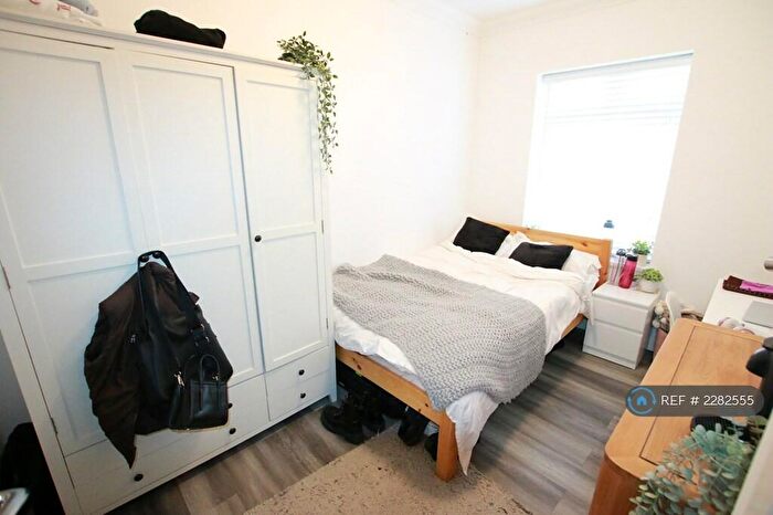 7 Bedroom Terraced House To Rent In Shinfield Road, Reading, RG2