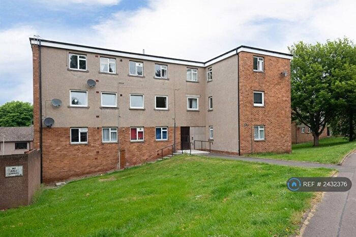 2 Bedroom Flat To Rent In Charleston Drive, Dundee, DD2