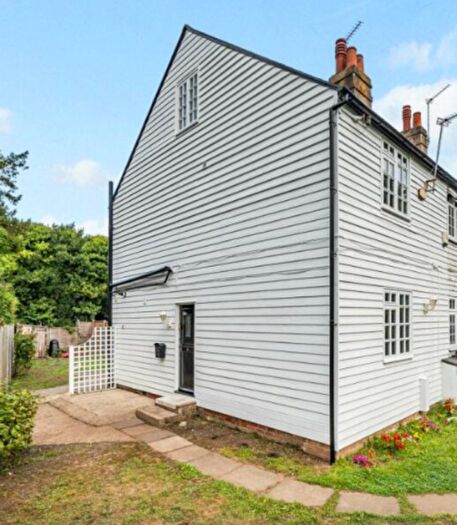3 Bedroom Cottage To Rent In Hollybush Lane, Orpington, BR6