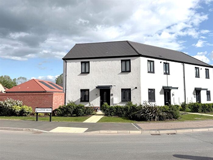 2 Bedroom Apartment For Sale In Singleton Drive, Bingham, NG13