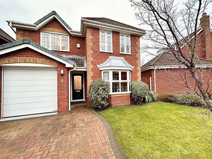 4 Bedroom Detached House For Sale In Park Close, Preston, PR2