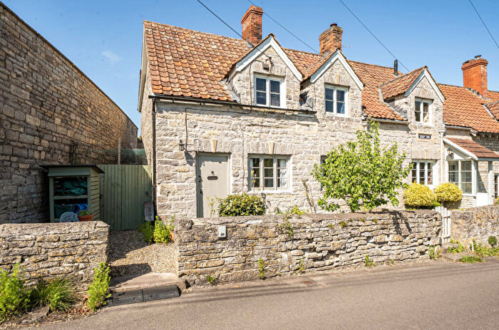 2 Bedroom Cottage For Sale In High Street, Butleigh, BA6
