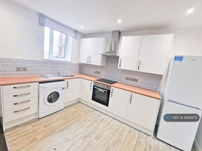 1 Bedroom Flat To Rent In Balby Road, Doncaster, DN4