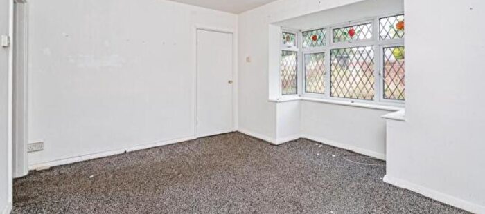 2 Bedroom Property To Rent In Sanders Close, Dudley, DY2