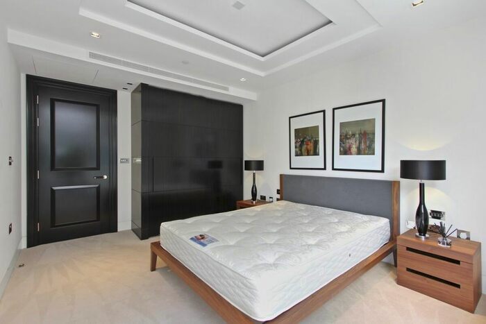 1 Bedroom Flat To Rent In Wolfe House, Kensington High Street, W14