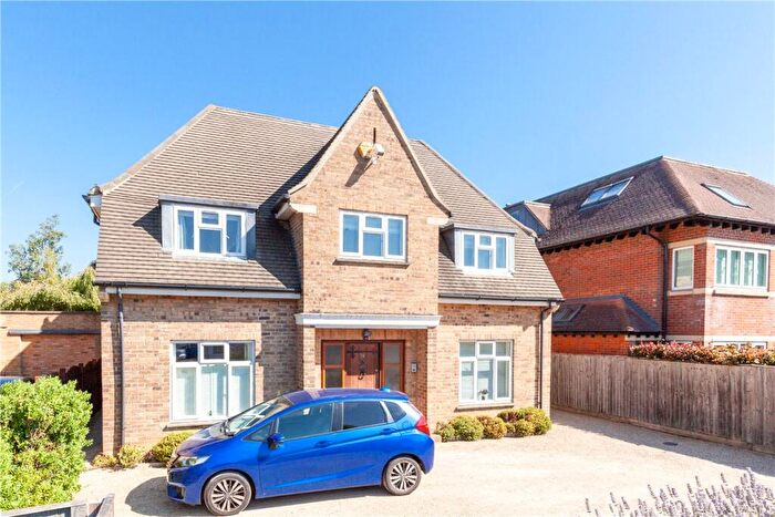 2 Bedroom Apartment To Rent In Sunderland Avenue, Oxford, Oxfordshire, OX2