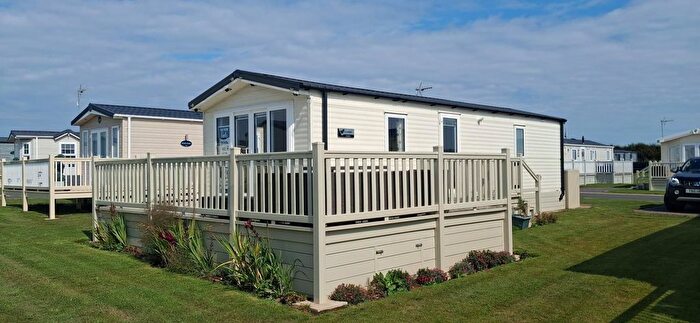 2 Bedroom Park Home For Sale In Bempton Lane, Flamborough, Bridlington, YO15