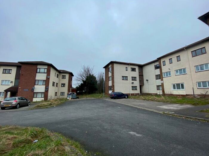 1 Bedroom Apartment To Rent In Kingsdale Court, Leeds, LS14