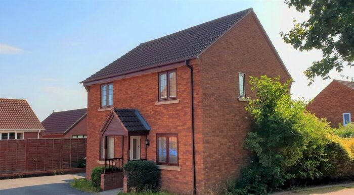 3 Bedroom Detached House To Rent In Gilman Close, Blunsdon, Swindon, SN25