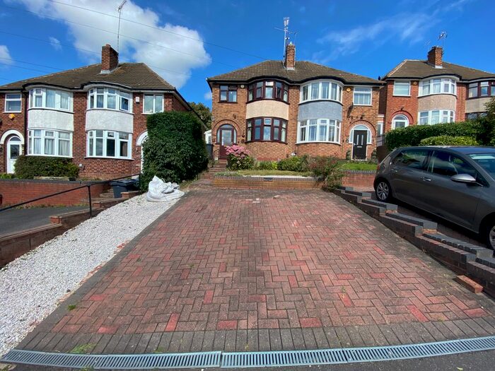 3 Bedroom Semi-Detached House To Rent In Cedarwood Croft, Birmingham, B42