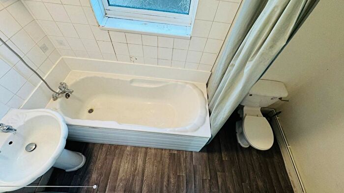 3 Bedroom Terraced House To Rent In Strone Road, London, E12