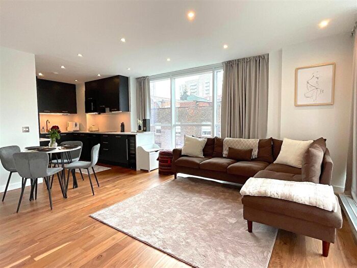 2 Bedroom Flat For Sale In The Edge, Clowes Street, Salford Riverside, M3