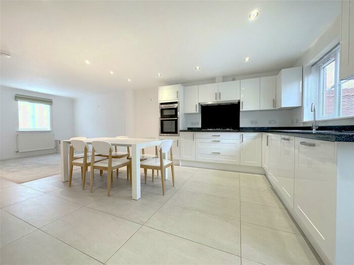 3 Bedroom Terraced House To Rent In Exeter, Devon, EX2