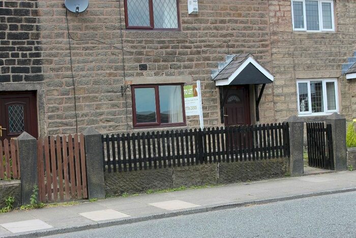 2 Bedroom Cottage To Rent In Bolton Road West, Ramsbottom, Bury, BL0