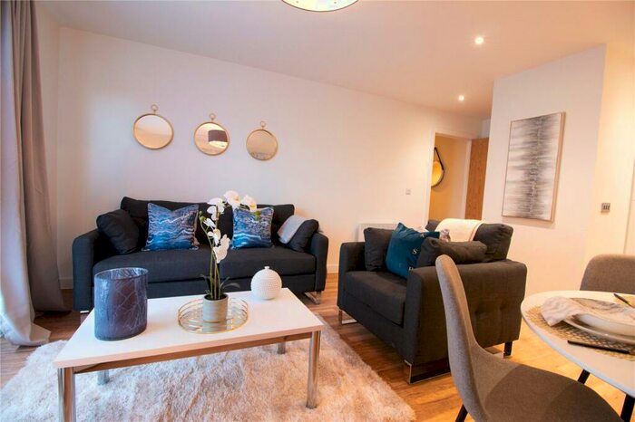 2 Bedroom Flat To Rent In Manchester Waters, Pomona Strand, Old Trafford, Manchester, M16