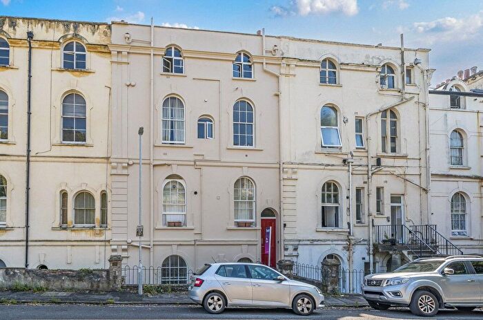 2 Bedroom Flat For Sale In South Road, Weston-Super-Mare, North Somerset, BS23