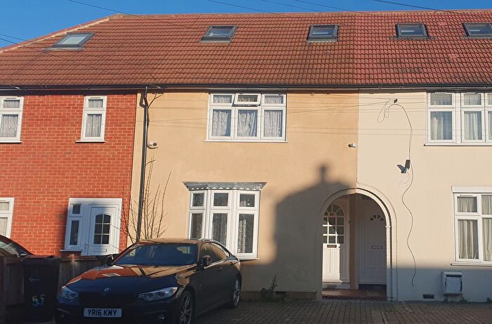 4 Bedroom Terraced House To Rent In Cannington Road, Dagenham, RM9