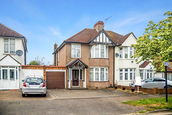 3 Bedroom Semi-Detached House For Sale In Beechwood Avenue, Harrow, HA2
