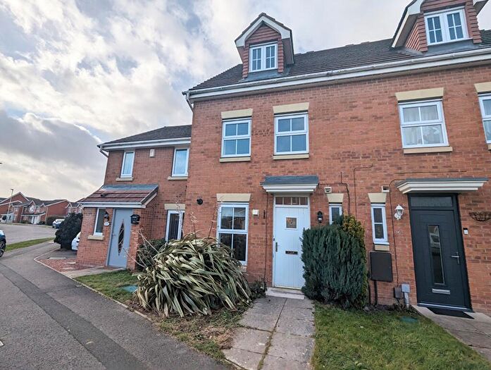 3 Bedroom Semi-Detached House To Rent In Chestnut Drive, Darlington, DL1