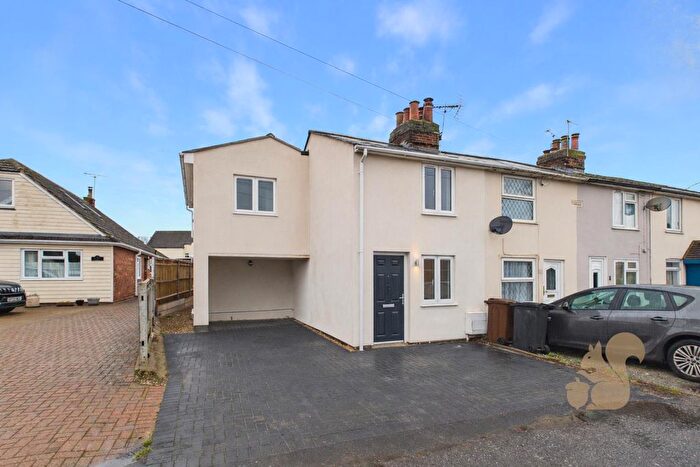 3 Bedroom End Of Terrace House For Sale In Fingringhoe Road, Colchester, CO2