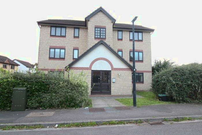 1 Bedroom Flat To Rent In Pennycress, Weston-Super-Mare, BS22