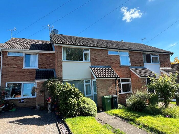 2 Bedroom Town House To Rent In Windsor Close, LE12