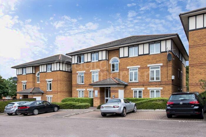 1 Bedroom Flat To Rent In Wenlock Gardens, London, NW4