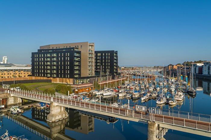 1 Bedroom Flat To Rent In Waterford House, Bayscape, Cardiff Marina, CF11