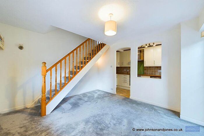1 Bedroom Semi-Detached House To Rent In Mawbey Road, Ottershaw, Chertsey, KT16