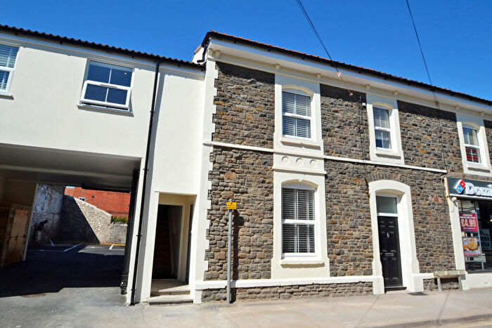 2 Bedroom Flat To Rent In Old Church Road, Clevedon, BS21