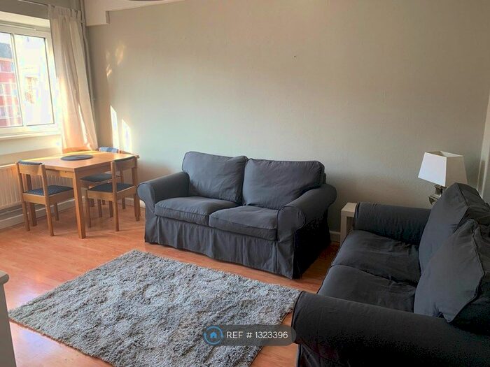 3 Bedroom Maisonette To Rent In Arnold Estate, London SE1