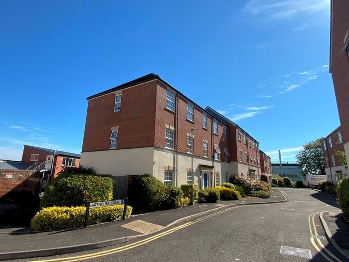 1 Bedroom Flat To Rent In Gatehouse Court, Taunton, TA1