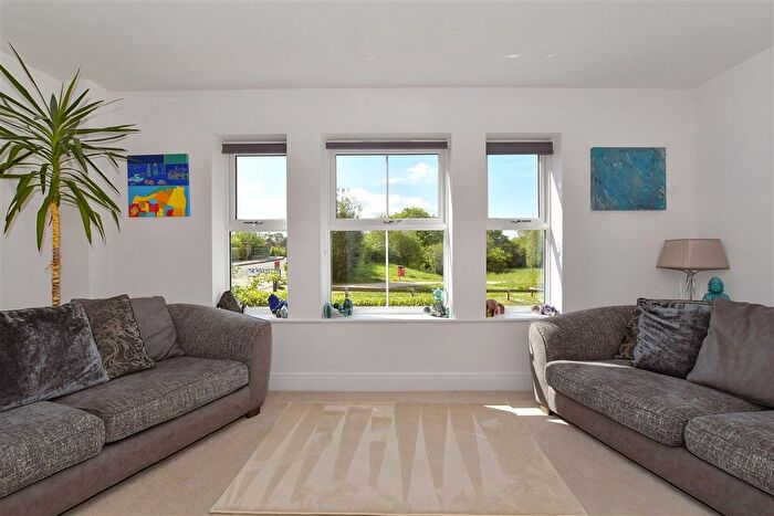 4 Bedroom Semi-Detached House For Sale In The Boulevard, Horsham, West Sussex, RH12