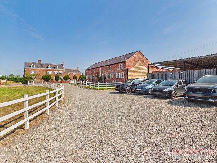 5 Bedroom Barn Conversion For Sale In Bowling Bank, Wrexham, LL13