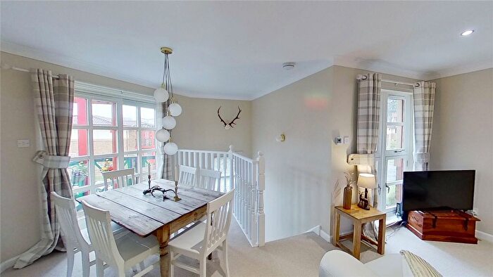 2 Bedroom Flat To Rent In East Werberside, Edinburgh, EH4
