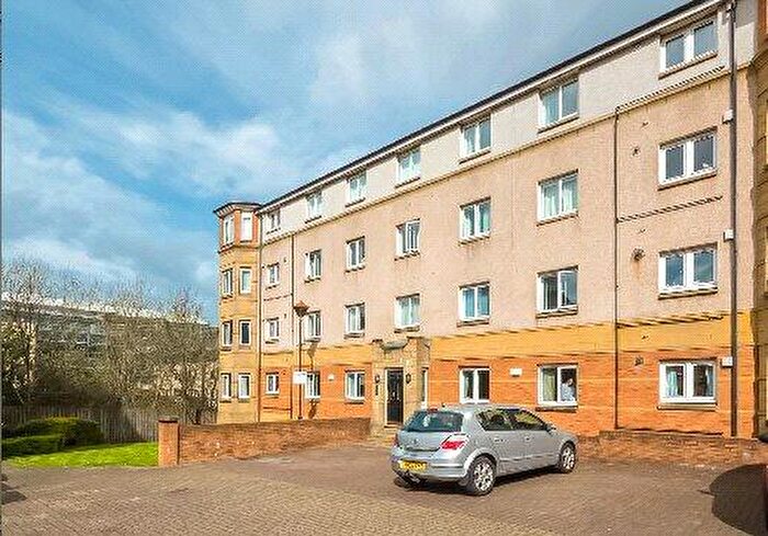 2 Bedroom Flat To Rent In Easter Dalry Place, Edinburgh, EH11