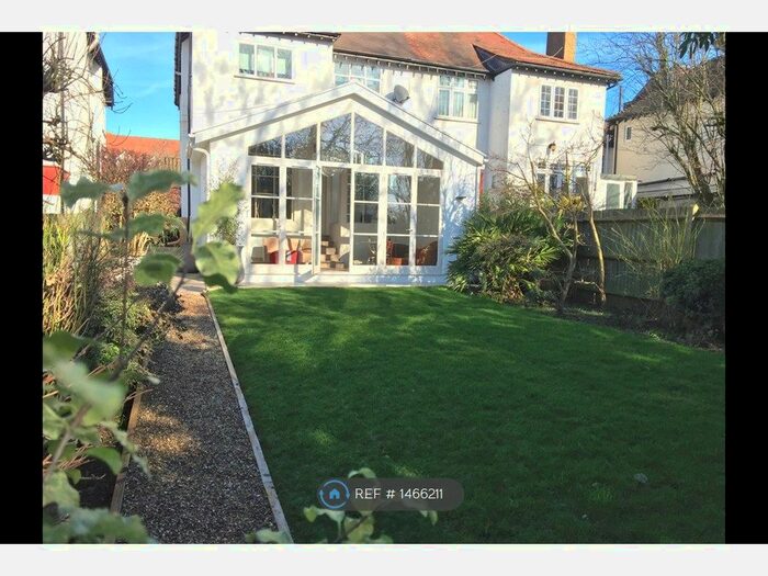 2 Bedroom Maisonette To Rent In Friern Watch Avenue, London, N12