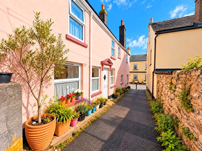 2 Bedroom End Of Terrace House For Sale In A New Street, Millbrook, Cornwall, PL10