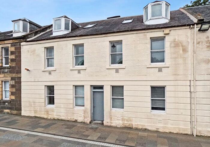 2 Bedroom Flat To Rent In Cowane Street, Stirling, Stirling, FK8