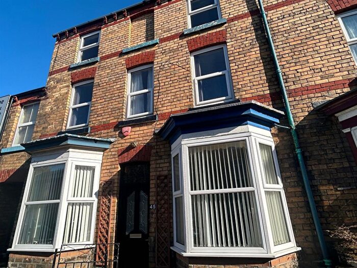 4 Bedroom Terraced House To Rent In Commercial Street, Scarborough, YO12