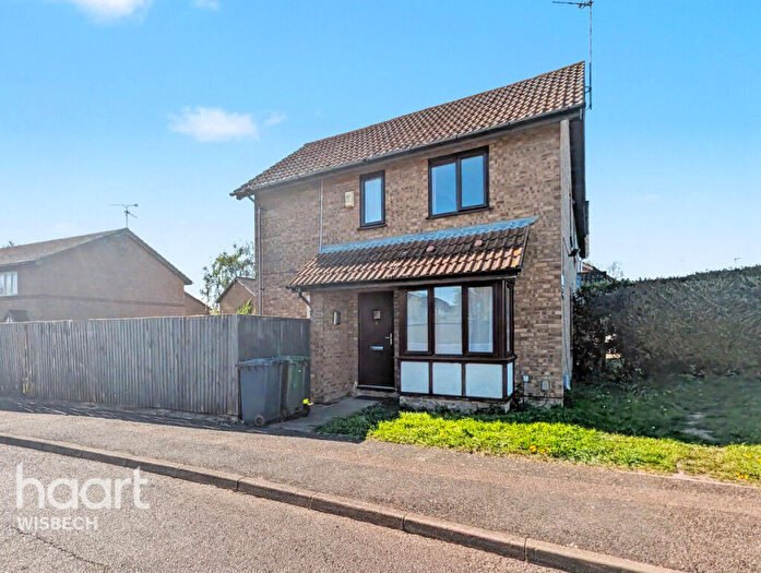 2 Bedroom End Of Terrace House For Sale In Prins Avenue, Wisbech, PE13