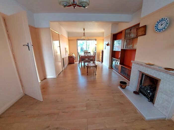 3 Bedroom Terraced House To Rent In Ramsgill Drive, Ilford, IG2