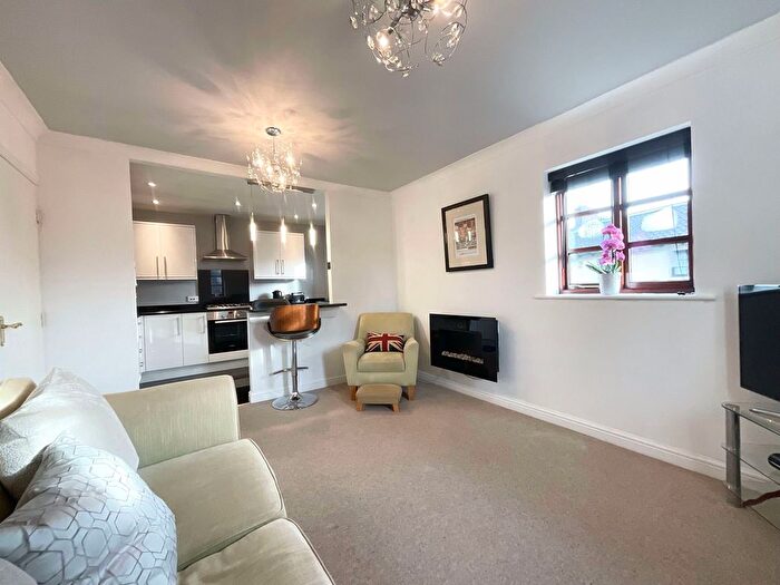 2 Bedroom Flat For Sale In Park Drive, Mill Court Park Drive, ST4
