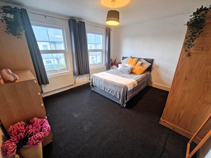 1 Bedroom Flat To Rent In Star Road, Reading, RG4