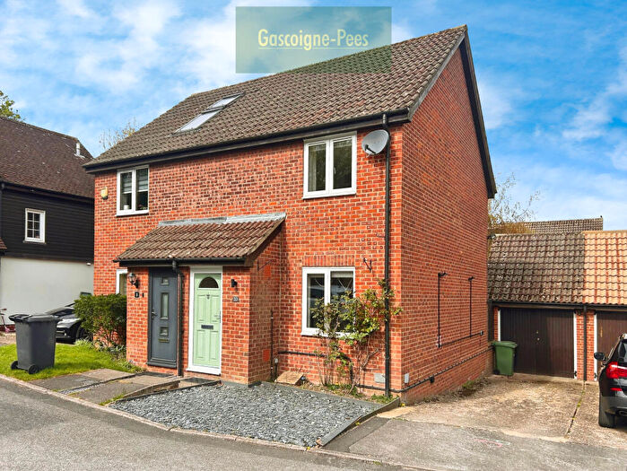 2 Bedroom House To Rent In Hatch Warren, Basingstoke, RG22