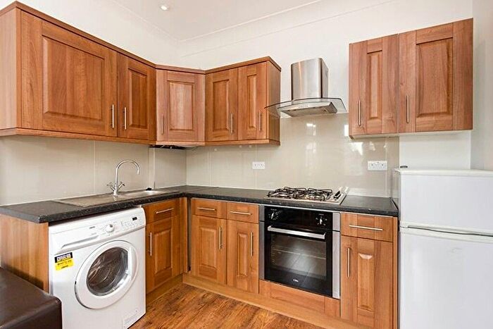 1 Bedroom Flat To Rent In Olive Road, Cricklewood, London, NW2
