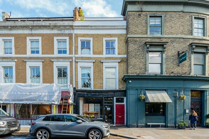 Flat To Rent In Lots Road, Chelsea, SW10